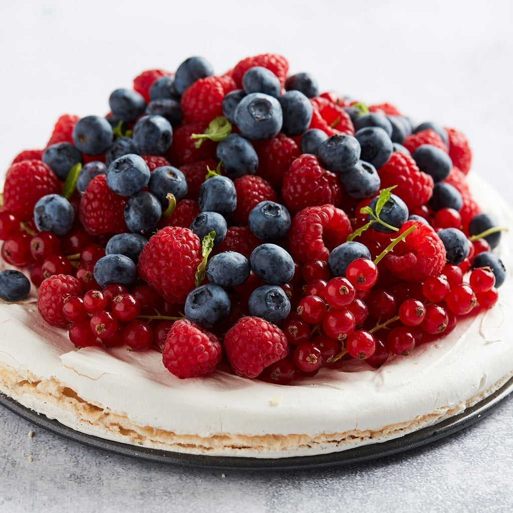 Forest fruit meringue tart