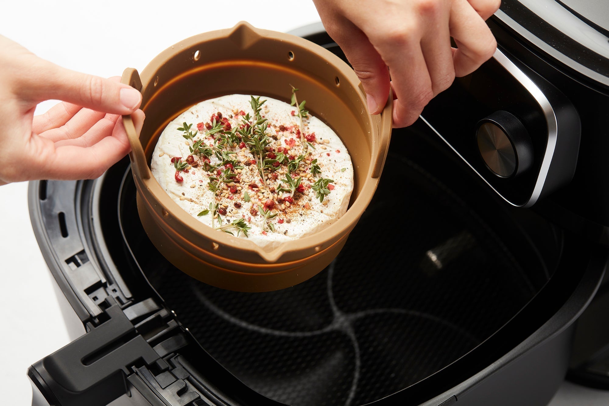 Delicious airfryer camembert: quick, easy & irresistible