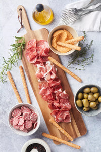 Acacia wood serving board 60x15x1.5cm FSC®