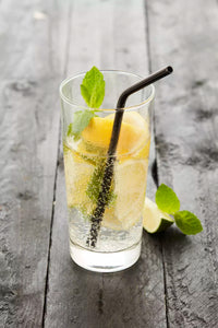 Set of 4 cocktail drinking straws black with cleaning brush