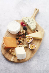 Acacia wood serving board 47x25x1.5cm FSC®