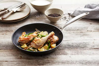 Pan-à-moi lightweight cast iron frypan with excalibur non-stick coating ø 28cm