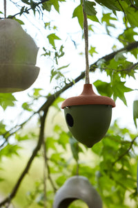 Vogelhuisje uit bamboevezel eikel groen