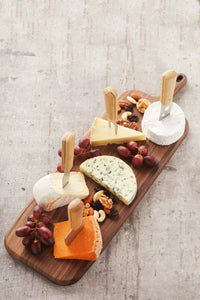 Walnut wood serving board 60x16.5cm FSC®