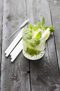 Set of 6 short glass cocktail drinking straws white with brush and pouch