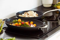 Pan-à-moi cast iron fish pan with excalibur non-stick coating 38x26cm