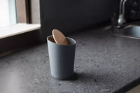 Poubelle en fibre de  bambou avec couvercle en bambou gris foncé