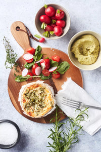 Round acacia wood serving board 35x24.5x1.5cm FSC®