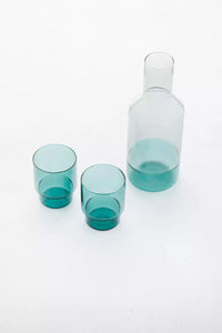 Set de 2 verres verts 220ml et carafe vert/gris 1L