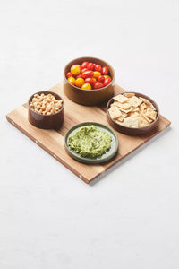 Sharing square acacia serving tray w/ magnets 33x33x2cm FSC®